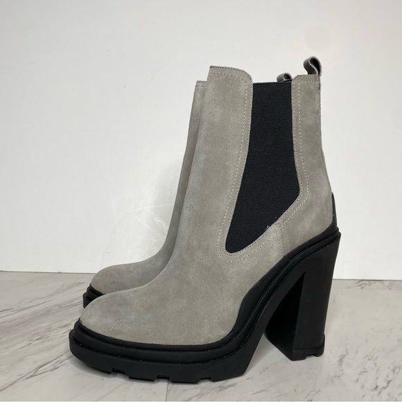 Marc Fisher Ramio Chelsea Gray Suede Heeled Chelsea Boot 7M - Picture 14 of 14